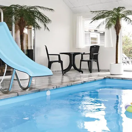 In With Sauna فايرس ستراند