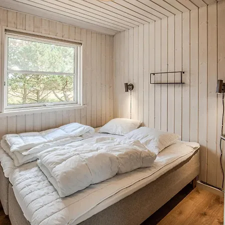 Beautiful In With Sauna Feriehus