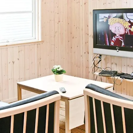 In With Sauna فايرس ستراند