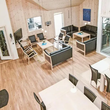 بيت للعطل In With Sauna *